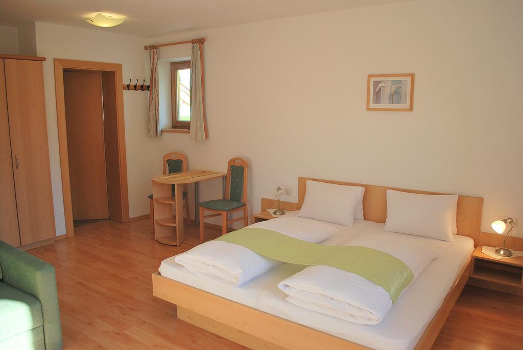 Berggasthof Baernstatt Scheffau am Wilden Kaiser Room photo
